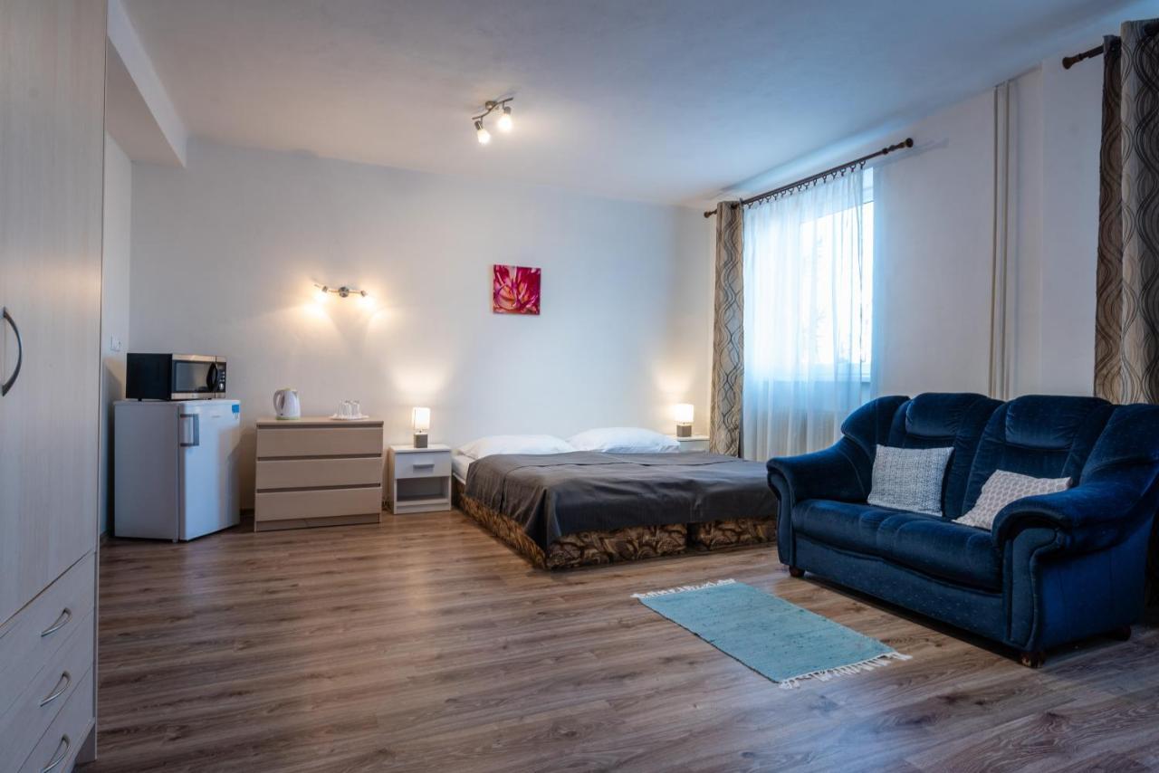 Hotel Poludnica Липтовский Микулаш Экстерьер фото